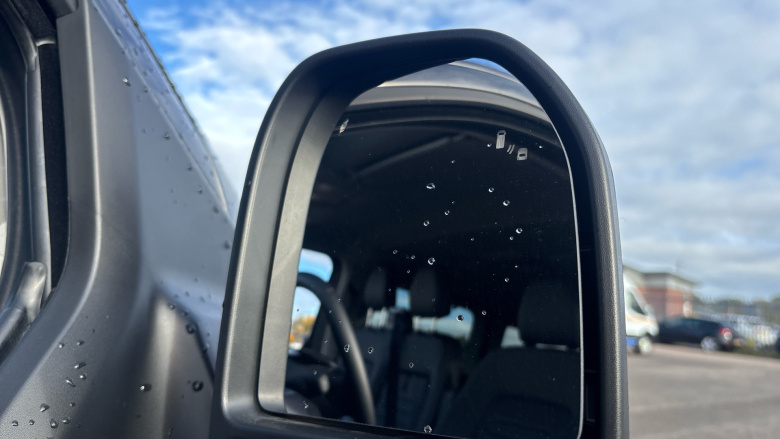 Ford Tourneo Custom 320 L2 Diesel Fwd 2.0 EcoBlue 136ps H1 Titanium 8 seater Auto